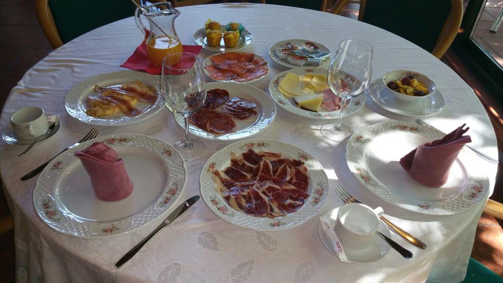Hotel Restaurante Sonsoles Ávila Extérieur photo